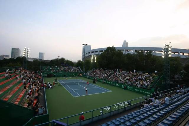 以及他频繁 以及他频繁