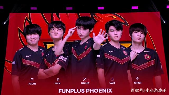 国米跟队:劳塔罗周末返回米兰,并于周日至周一接受检查.