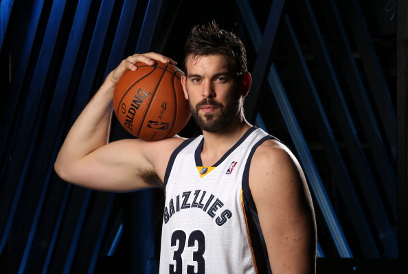 塞尔电台:巴萨竞技想租借赫罗纳前锋乌雷尼亚,谈判进展顺利