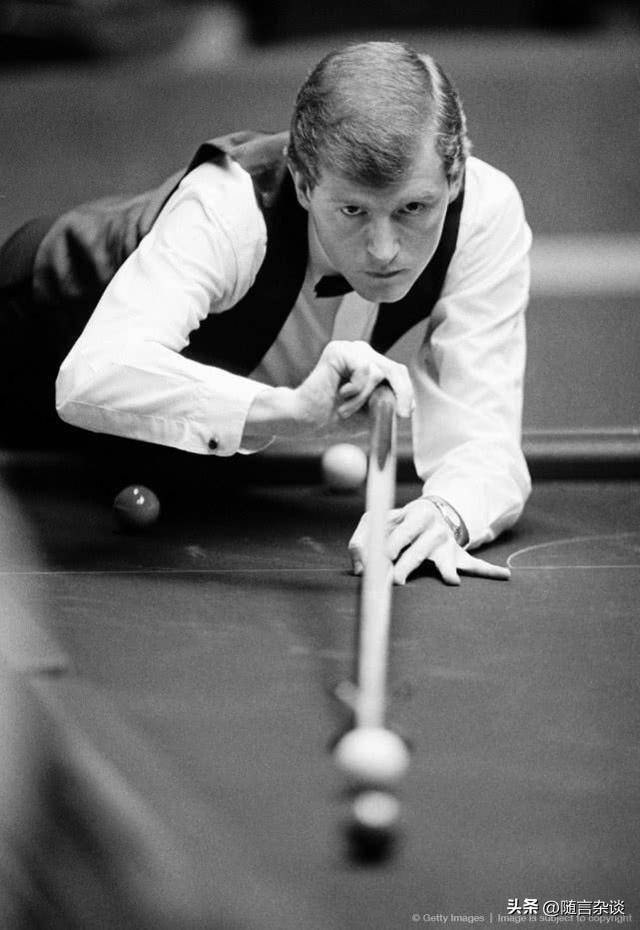 且出现边线 且出现边线